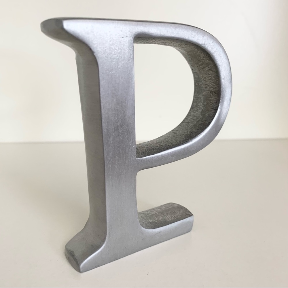 Vintage Metal P decor